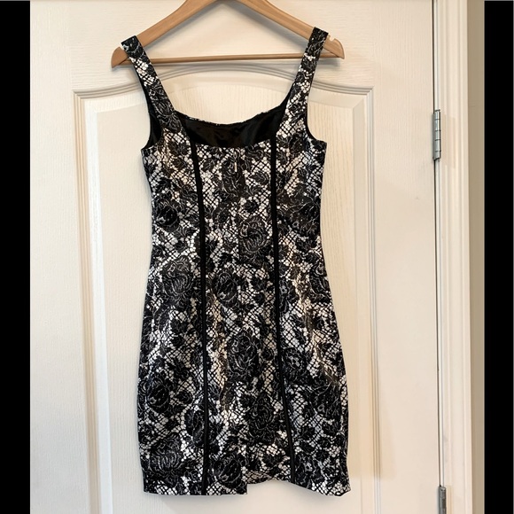 Guess Dress - Picture 2 of 9